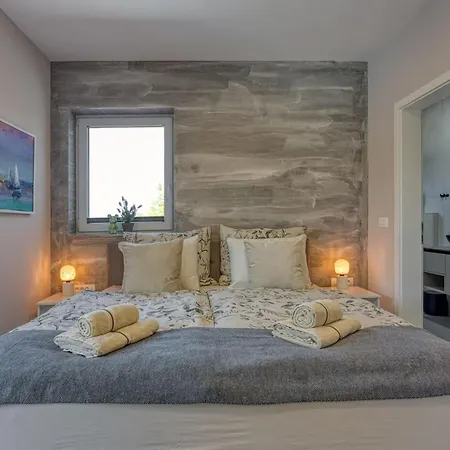 Appartamento Aria With Heated Pool And Whirlpool - Happy *