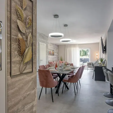 Aria With Heated Pool And Whirlpool - Happy Appartamento